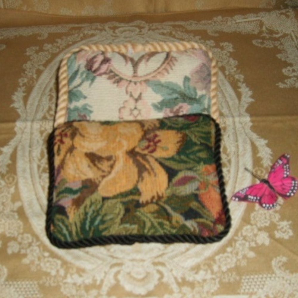 Sachets Lot of 2 Floral Tapestry Add Fragrance
